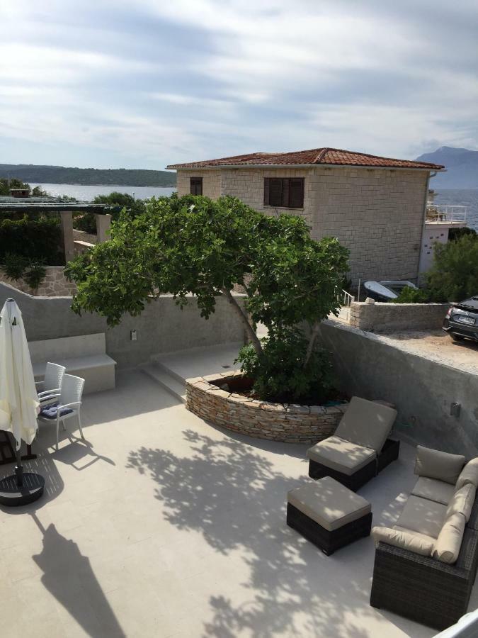 Fig Tree Apartamento Povlja  Exterior foto